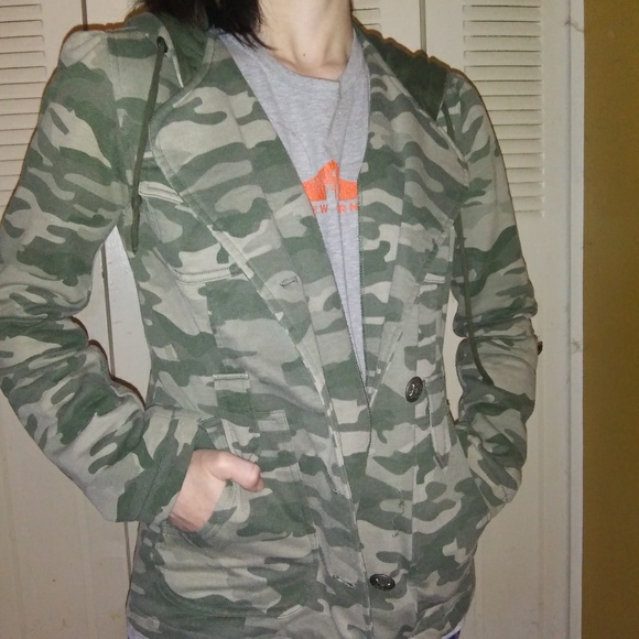 Self Esteem Jackets & Blazers - 🌺Punk Green Camoflage Hooded Jacket S!!